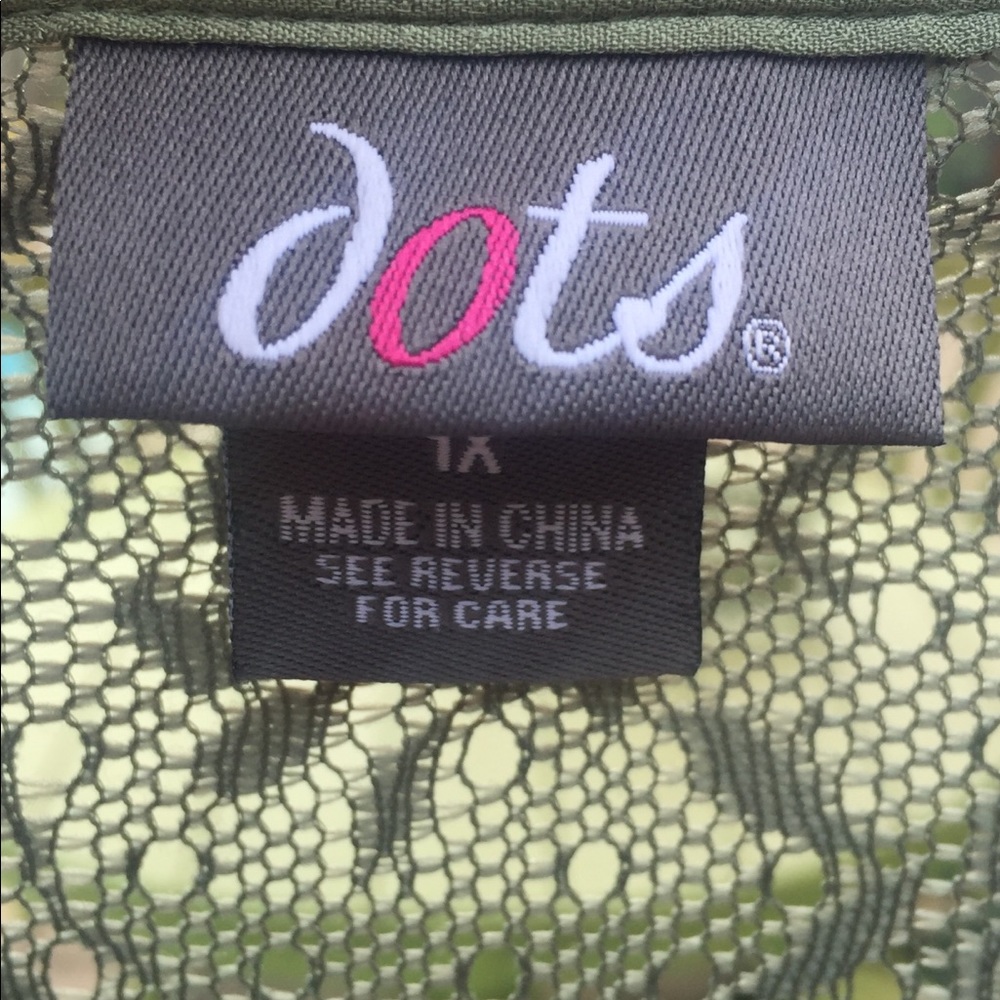 Top - Picture 3 of 4